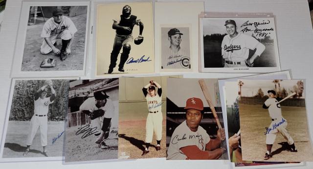 GROUP OF AUTOGRAPHED BASEBALL PHOTOS (1 of 8)