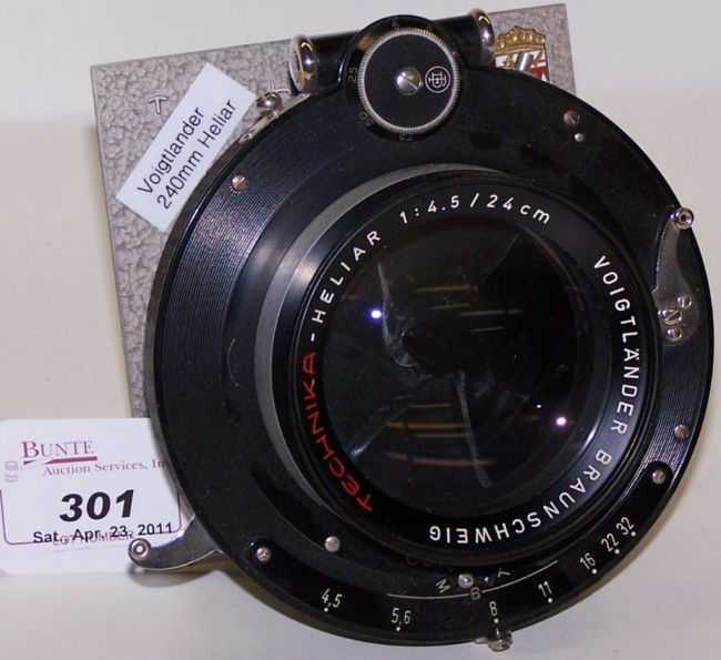 ***240MM F4.5 LINHOF SELECT, VOIGTLANDER HELIAR L: Compound, factory Technika board with extension to allow focusing for portraits.