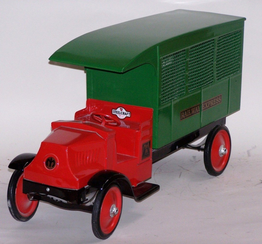 ***STEELCRAFT MACK RAILWAY EXPRESS TRUCK - 2