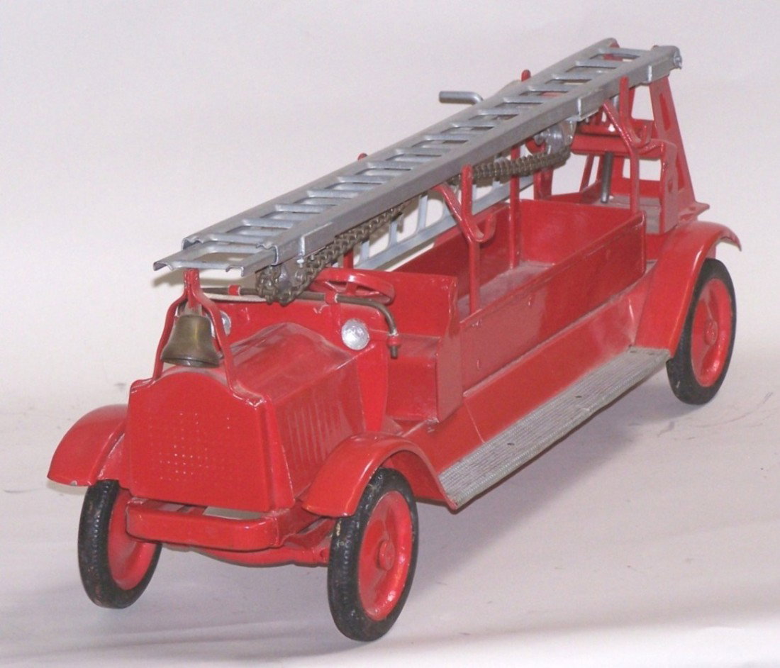 ***KEYSTONE PACKARD AERIAL LADDER TRUCK - 2