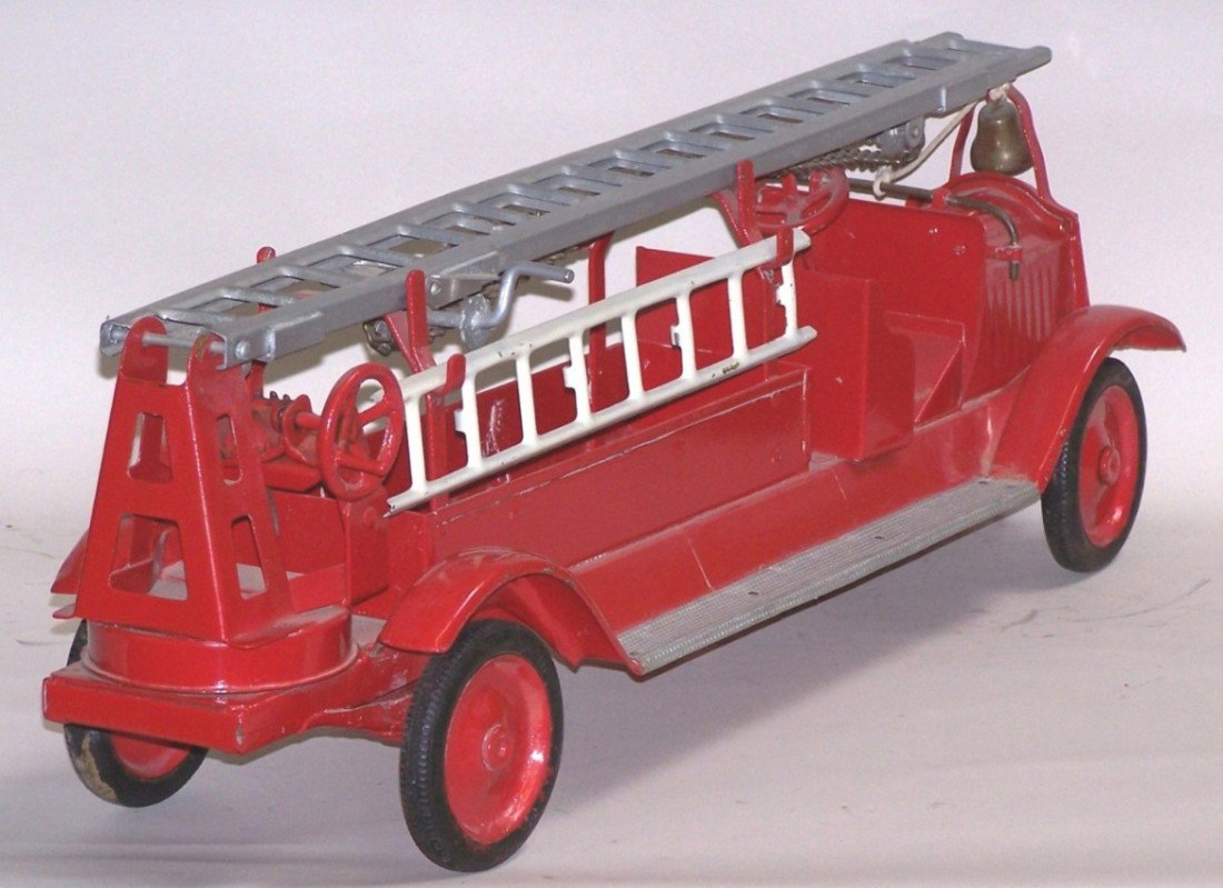 ***KEYSTONE PACKARD AERIAL LADDER TRUCK - 4