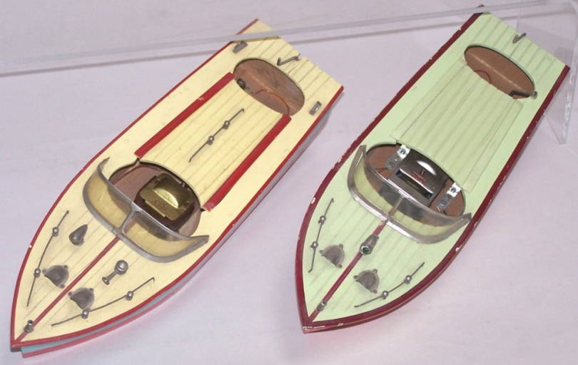 ***2 Wooden Battery Operated Toy Boats