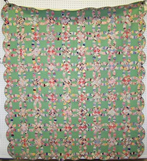 ***QUILT: ''Double Wedding Ring'', approximate size 86'' x 76''.