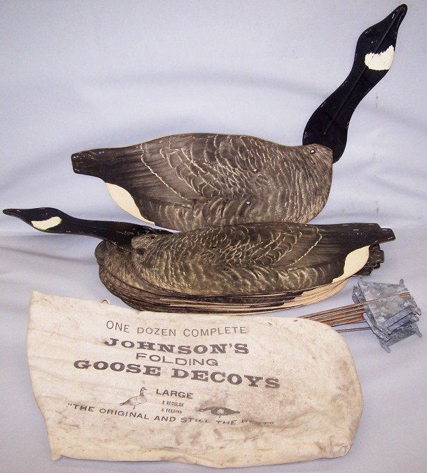 3292 ***JOHNSON'S FOLDING GOOSE DECOYS Apr 28, 2012 Bunte Auction