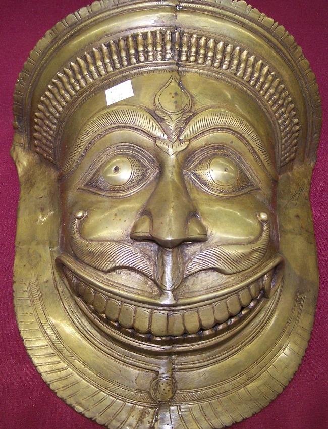 ***BALINESE REPOSE COPPER MASK: Grinning man.