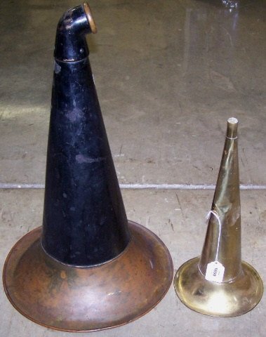 *2 PHONOGRAPH HORNS