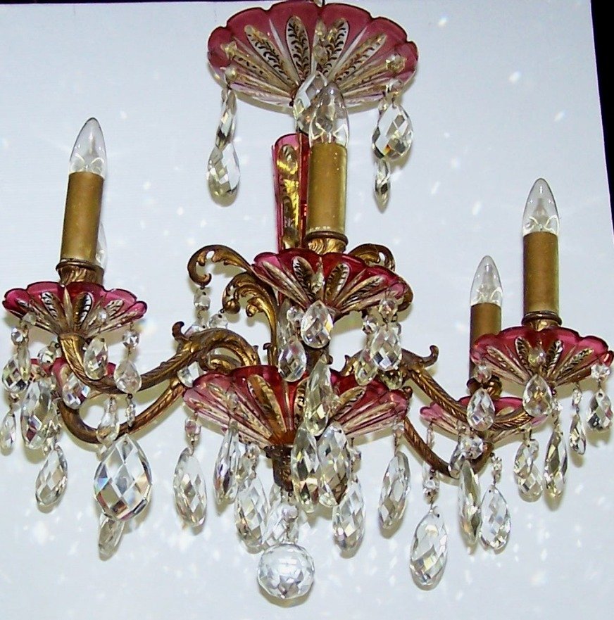 *CRANBERRY HANGING LIGHT FIXTURE: Having multi cut prism drops, and gold highlighting