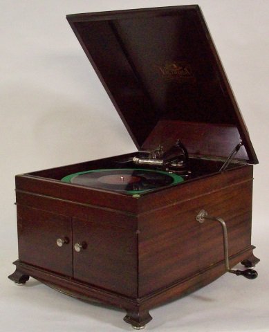 *VICTOR VICTROLA MODEL VV-IX PHONOGRAPH