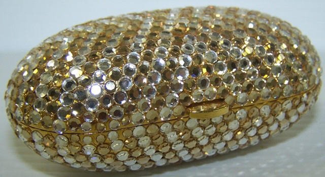 *JUDITH LEIBER TRINKET BOX: Clutch purse, approximate height 1 1/4".