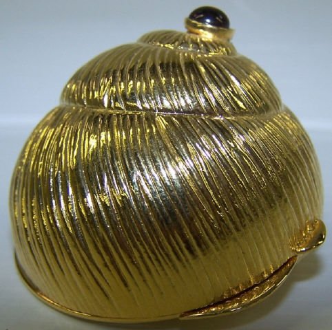 *JUDITH LEIBER TRINKET BOX: Snail, approximate height 1 1/2".