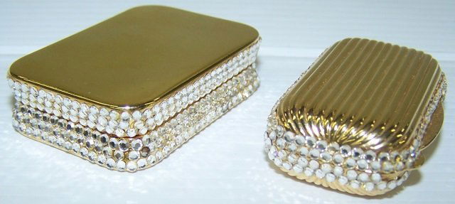 *2 JUDITH LEIBER TRINKET BOXES: 2 Hinged boxes with rhinestones, approximate height 1" and 1 1/2".