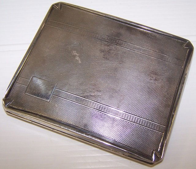 ENGLISH STERLING SILVER CASE: Maker mark S & B, approximate weight 4 1/2 troy oz.