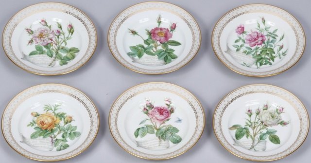 *SET OF 12 FLORA DANICA DESSERT PLATES: By Royal Copenhagen, closed in fitted case, approximate diameter 7".