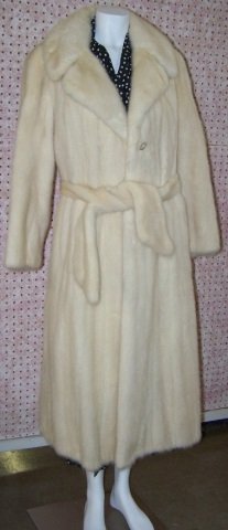 *FULL LENGTH WHITE MINK COAT: *FULL LENGTH WHITE MINK COAT