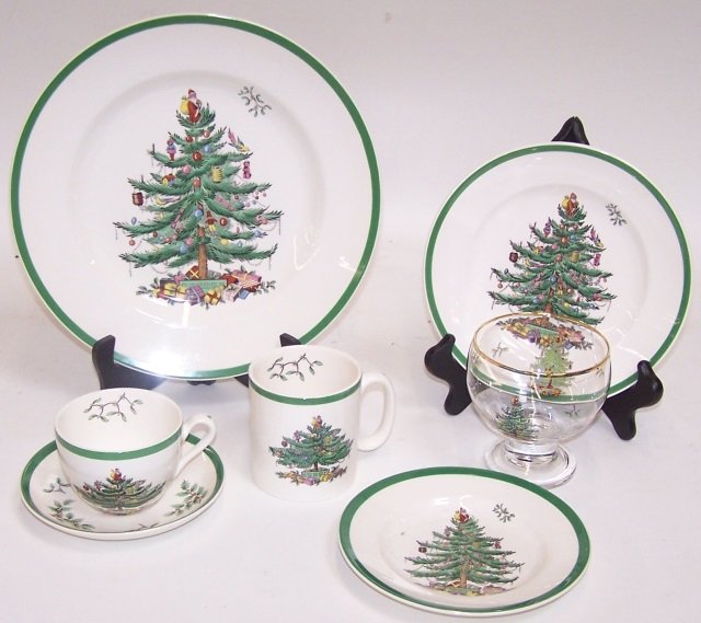 *SET OF SPODE DINNERWARE: "Christmas Tree" pattern, 15 dinner plates, 8 salad plates, 4 bread plates, 10 coffee cups with 10 saucers, 6 mugs, 4 demitasse cups with 4 saucers, ash receiver, powder, jar and 8 glass sherbets.