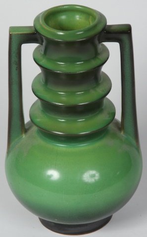 *ROSEVILLE ART POTTERY 2-HANDLED VASE (1 of 7)