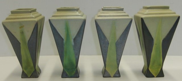 *4 ROSEVILLE ART POTTERY VASES (1 of 5)