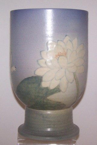 *ROOKWOOD ART POTTERY FOOTED VASE (1 of 7)