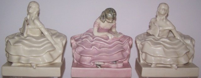 *3 PIECES OF ROOKWOOD ART POTTERY (1 of 7)