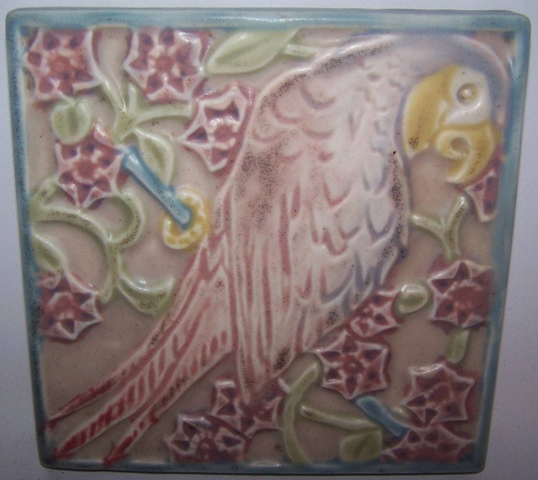 *ROOKWOOD ART POTTERY TRIVET (1 of 2)