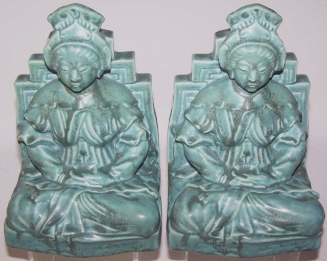 *PAIR OF ROOKWOOD ART POTTERY FIGURAL BOOKENDS (1 of 3)