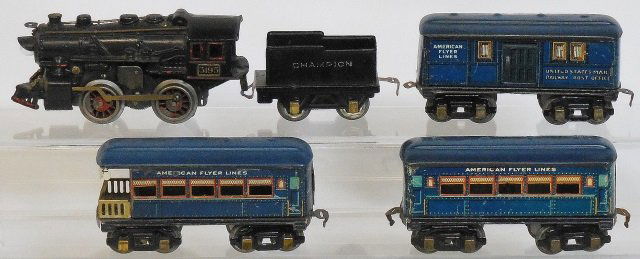 *AMERICAN FLYER O GAUGE PASSENGER SET (1 of 2)