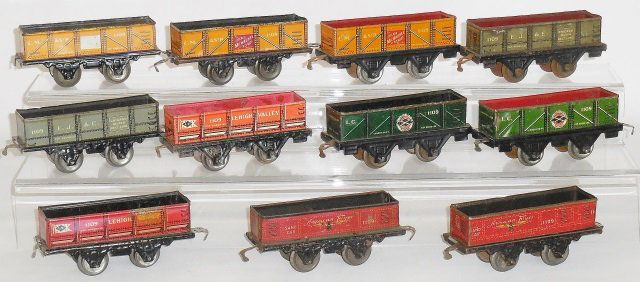 *GROUP OF AMERICAN FLYER O GAUGE #1109 SAND CARS (1 of 3)