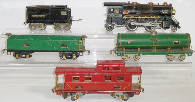 *AMERICAN FLYER 5 PIECE O GAUGE FREIGHT SET (1 of 3)