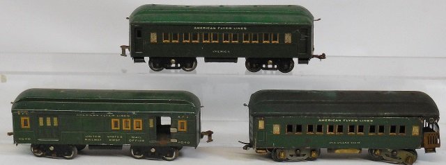 *3 AMERICAN FLYER STANDARD GAUGE COACH CARS: #4040 mail/baggage car, #4152 Pleasant View observation car and #4041 Pullman car.