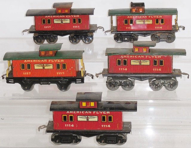 *GROUP AMERICAN FLYER O GAUGE TIN LITHO CABOOSES (1 of 3)