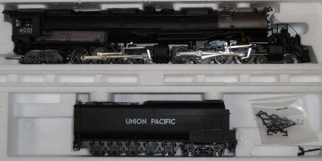 *RIVAROSSI #5413 HO SCALE LOCOMOTIVE AND TENDER (1 of 2)