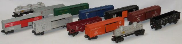 *12 PIECES OF LIONEL O GAUGE ROLLING STOCK (1 of 1)