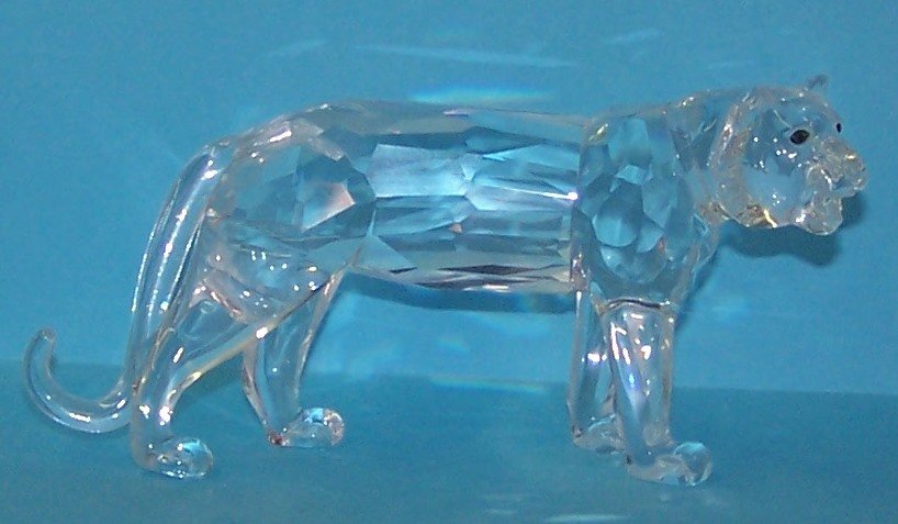 *SWAROVSKI CRYSTAL FIGURE (1 of 1)
