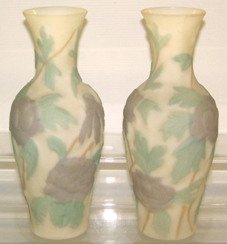 *PAIR OF PHOENIX CONSOLIDATED GLASS VASES (1 of 2)