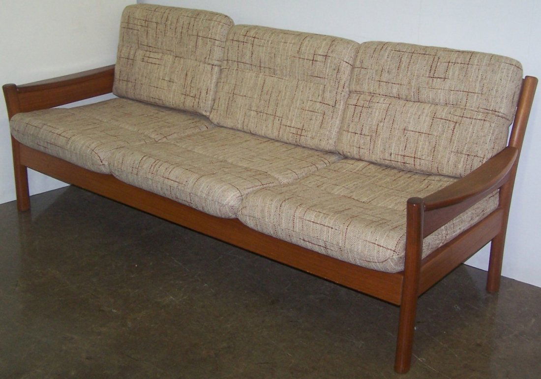 DANISH MODERN SOFA (1 of 6)