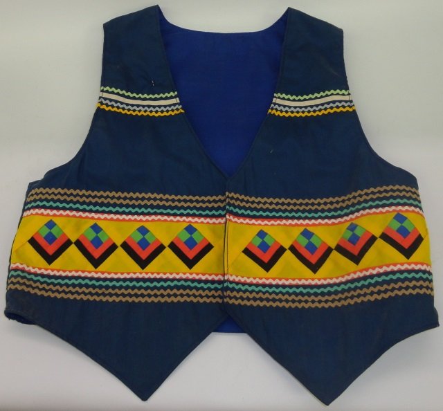 *SEMINOLE CHILD'S CLOTH PATTERN VEST: *SEMINOLE CHILD'S CLOTH PATTERN VEST