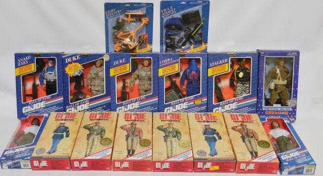 *GROUP OF GI JOE ACTION FIGURES AND ACCESSORIES (1 of 1)