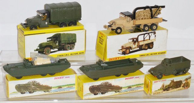 *5 DINKY DIECAST MILITARY MODELS (1 of 2)