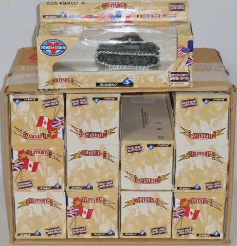 *12 SOLIDO DIECAST MILITARY TANK MODELS (1 of 2)