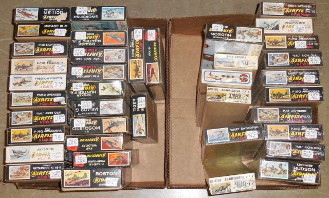 *2 GROUPS OF MODEL AIRPLANE KITS (1 of 1)