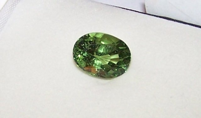 *LOOSE NATURAL FINE TSAVORITE "GARNET" (1 of 1)