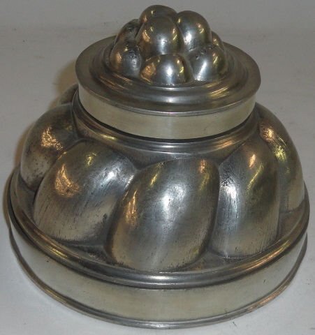 *19TH C. PEWTER ICE CREAM MOLD (1 of 3)