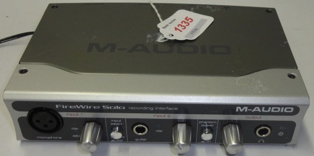 *M-AUDIO FIREWIRE SOLO RECORDING INTERFACE (1 of 2)