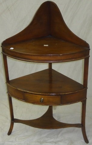 *GEORGIAN MAHOGANY CORNER WASH STAND (1 of 1)