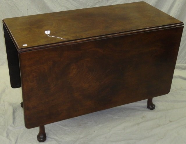 *19TH C. QUEEN ANNE STYLE DROP LEAF TABLE (1 of 1)