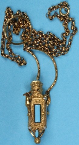 *19TH C. YELLOW GOLD SCENT BOTTLE (1 of 2)