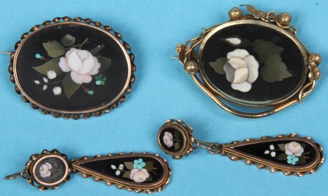 *GROUP OF 19TH C. BROOCHES AND EARRINGS (1 of 3)