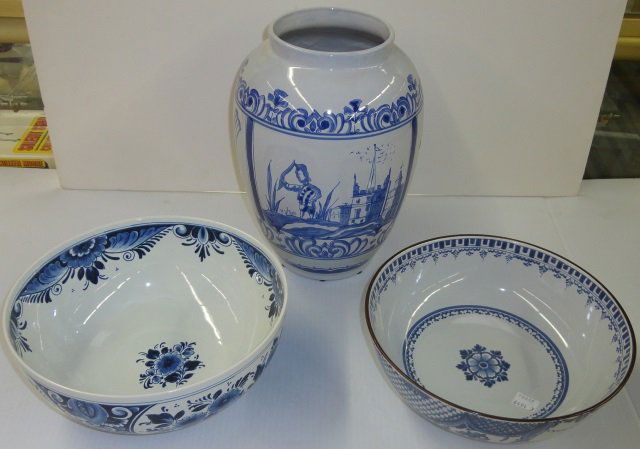 *3 PIECES OF DELFT PORCELAIN (1 of 5)