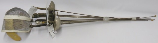 *8 MODERN FENCING FOILS: Together with 1 fencing face protector.