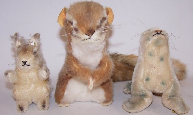 *3 STEIFF FIGURES (1 of 4)
